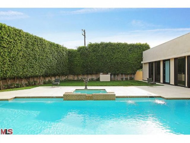 LUXURY LEASE: 801 North Rexford Drive, Beverly Hills