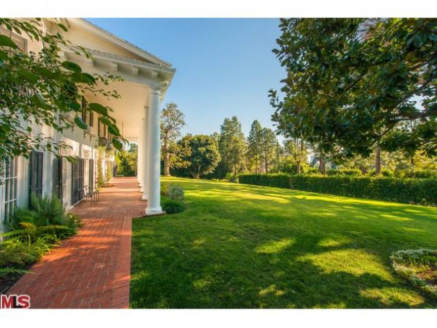 LUXURY LEASE: 1006 N. Crescent Drive, Beverly Hills