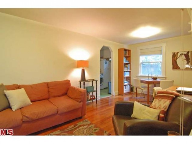 1ST TIME HOME BUYER SPECIAL: 1140 Manzanita St, Silver Lake